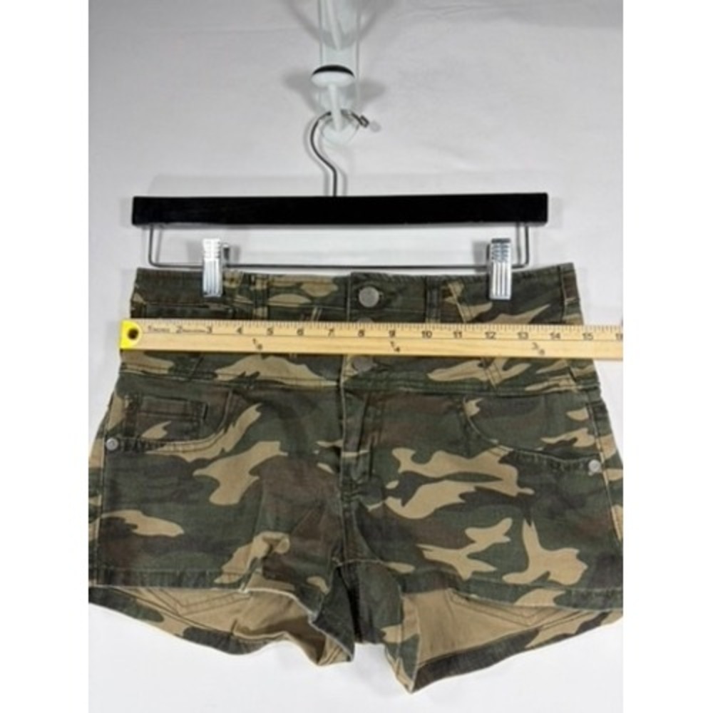 Harmony + Havoc Camo Shorts Women 7 Green Good High Waist 3-Button Fly - Picture 2 of 6